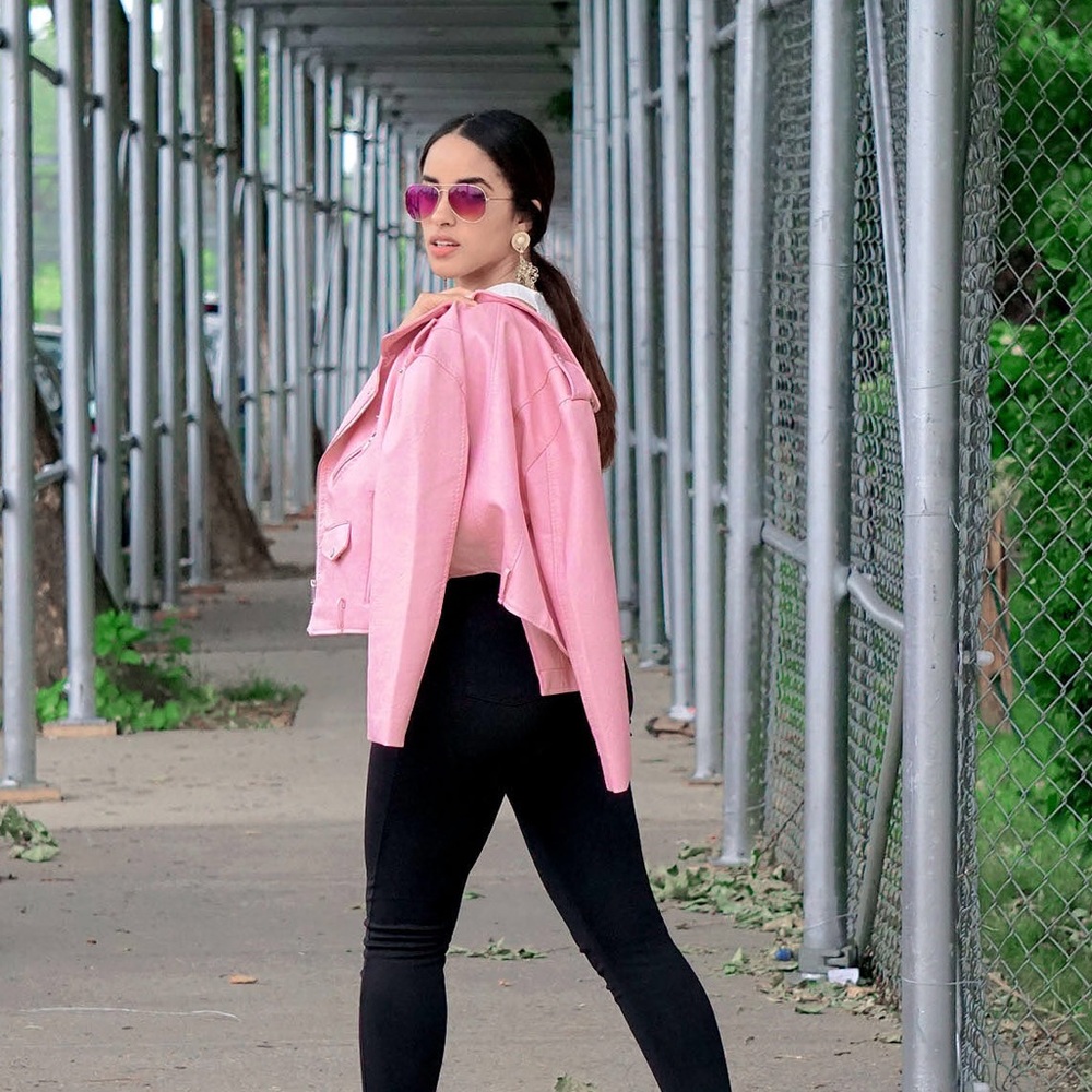 Meet your Posher, Semiramis